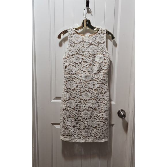 Crystal Doll Dresses & Skirts - Crystal Doll Juniors 7 White Floral Lace Embellished Semi-Formal Cocktail Dress